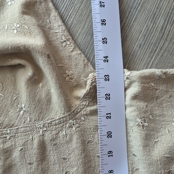 Beige Cotton USA Set with Embroidery Details. - Picture 7 of 13